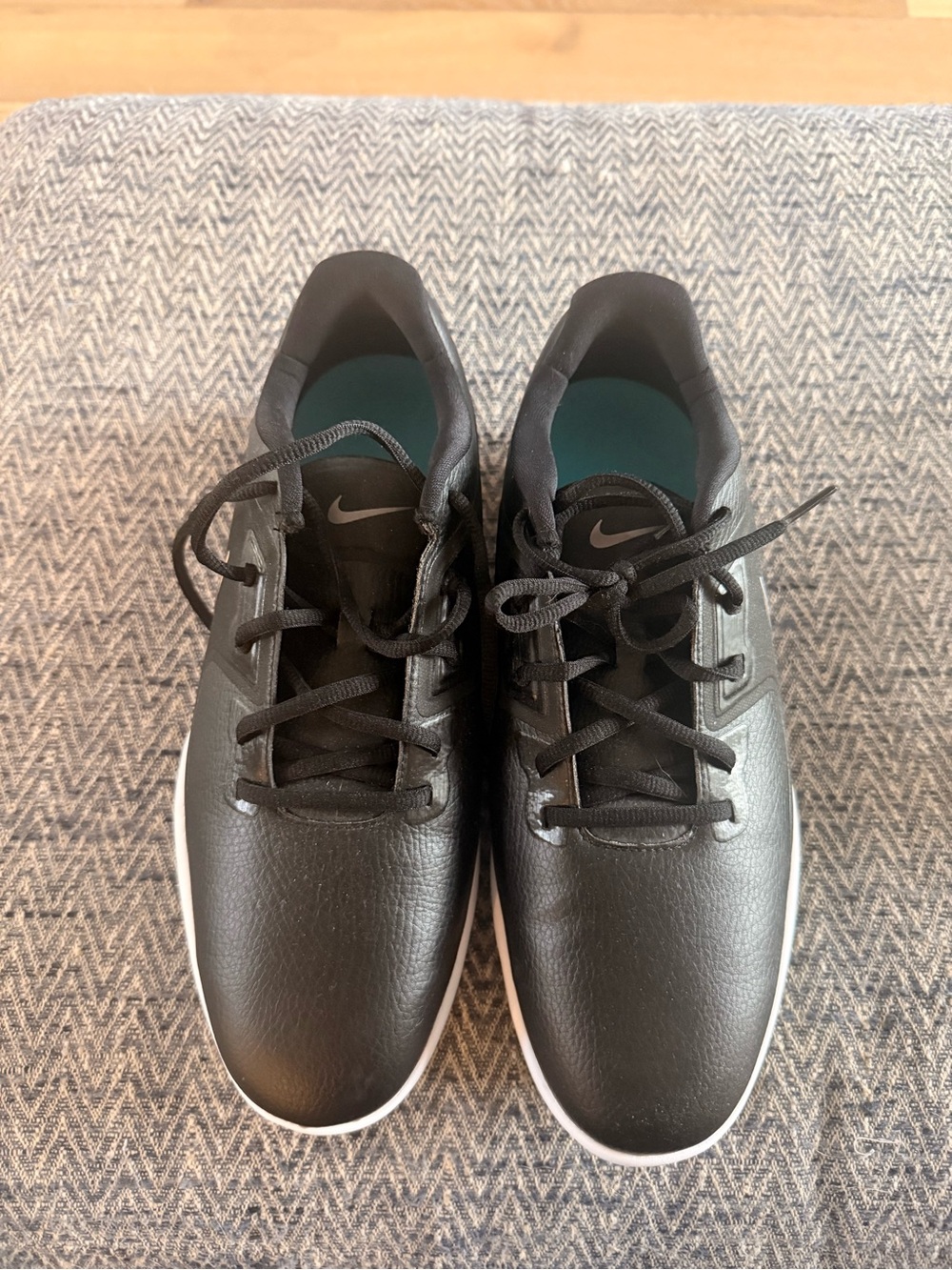 Nike Men's Black Athletic Sneakers with White Sole